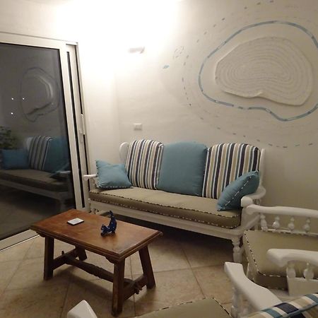 White - San Pantaleo Apartment Exterior foto