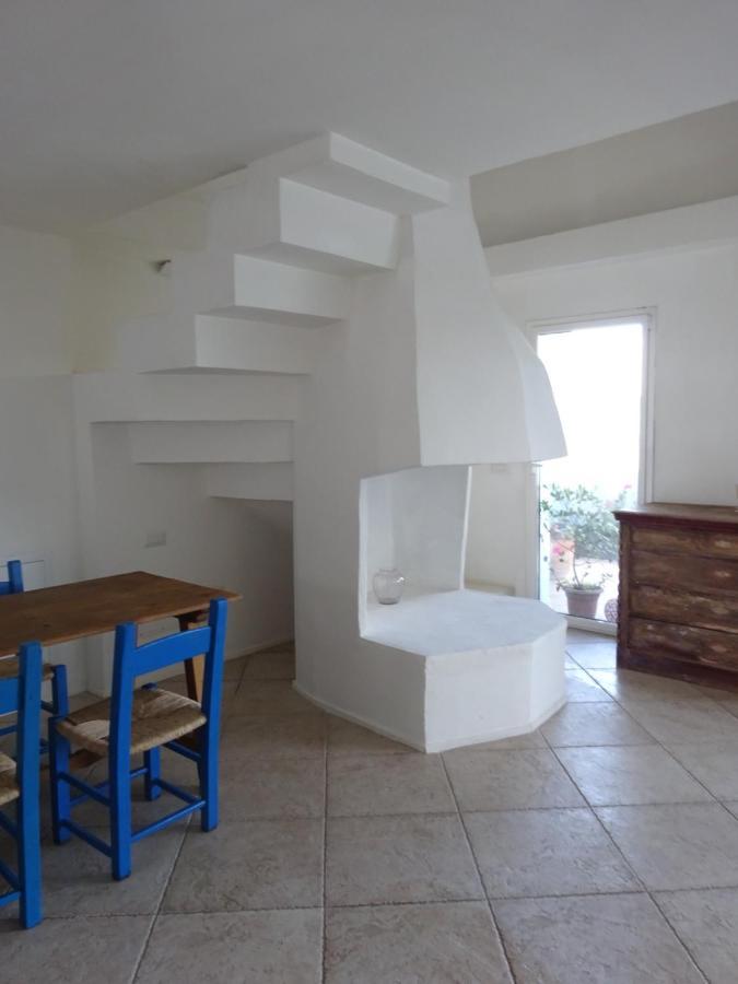 White - San Pantaleo Apartment Exterior foto