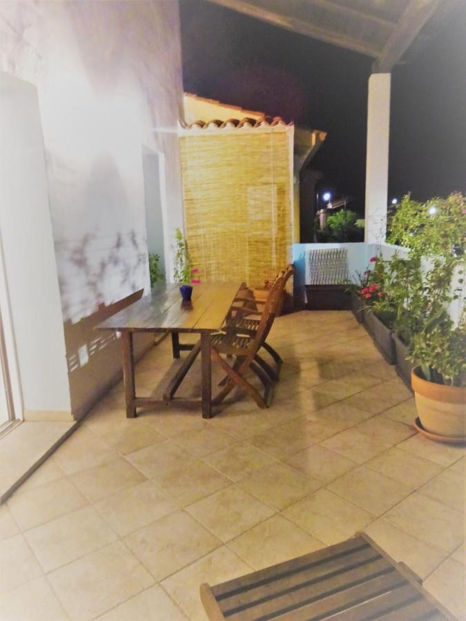 White - San Pantaleo Apartment Exterior foto