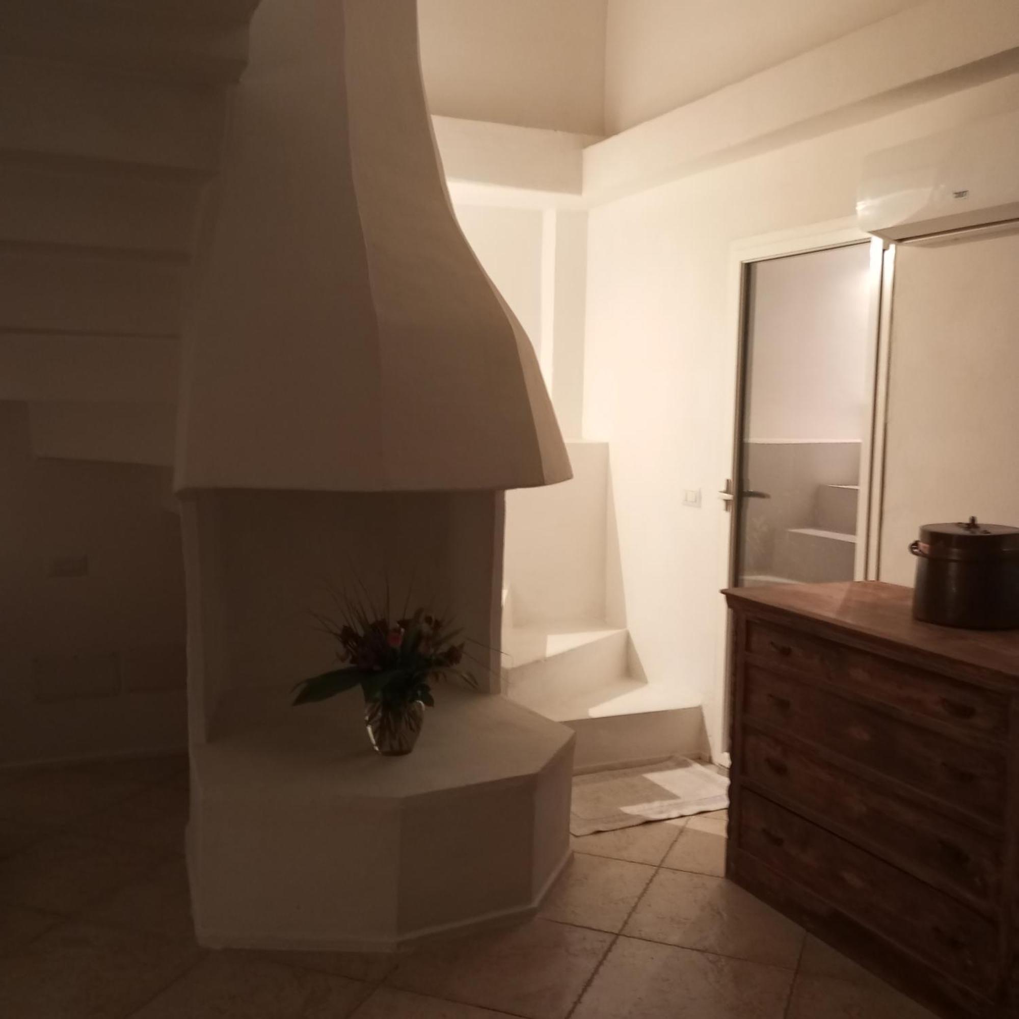 White - San Pantaleo Apartment Exterior foto
