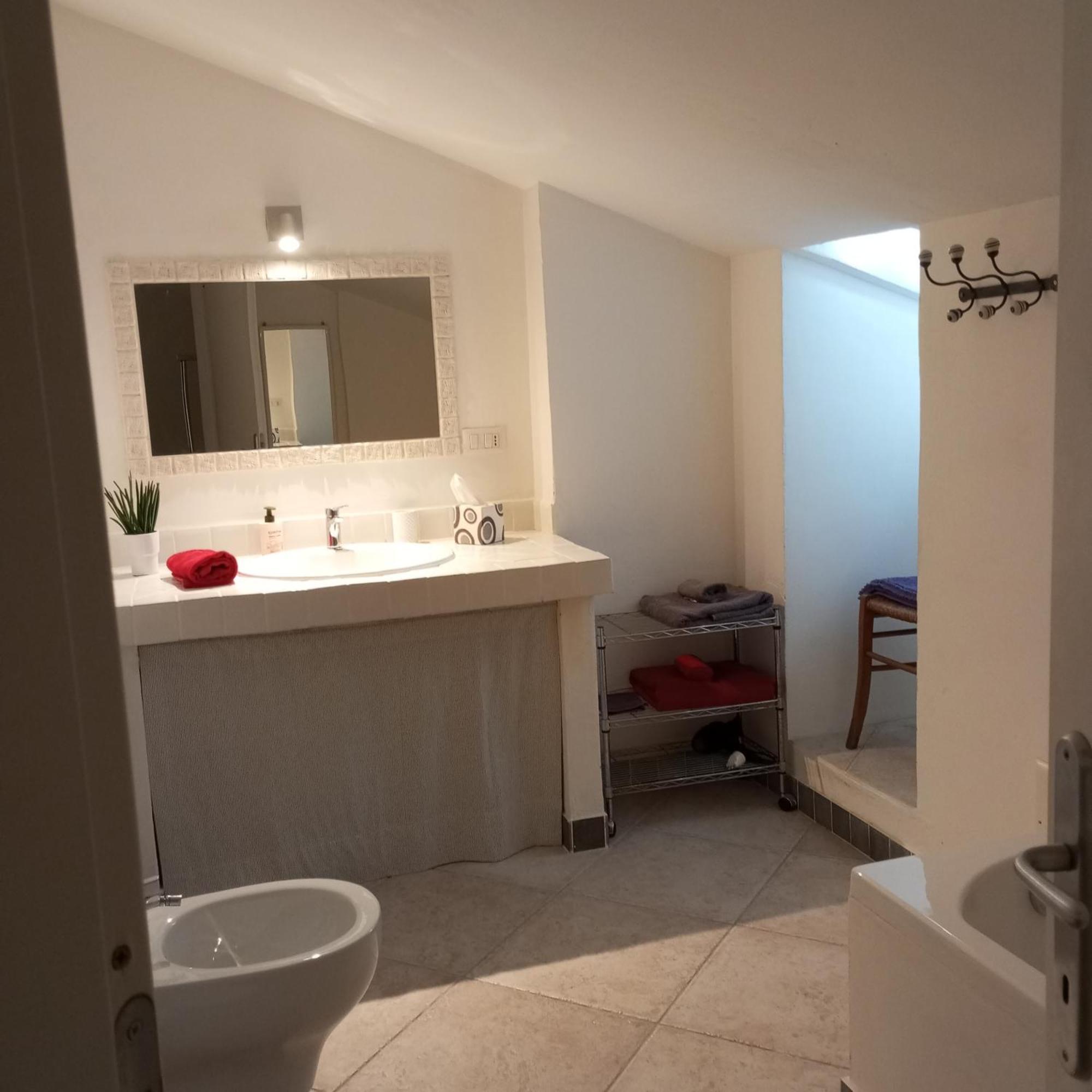 White - San Pantaleo Apartment Exterior foto